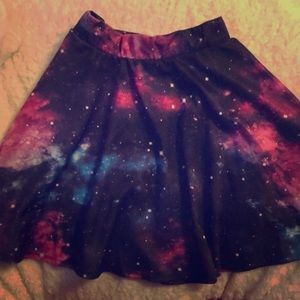 Galaxy printed skirt